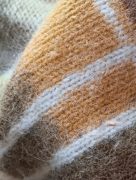 Vintage Cache Angora Blend Plaid Sweater M Fuzzy Cropped V Neck Knit - Picture 6 of 9